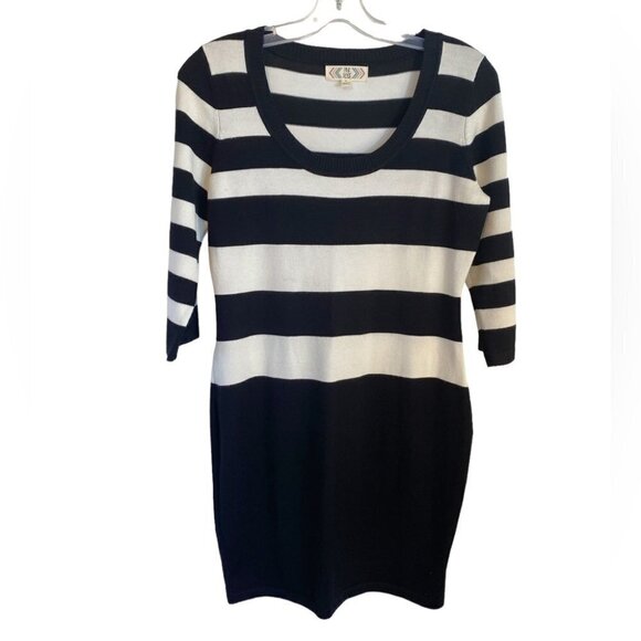 Pink Rose Black and White Striped Sweater  Dress Ladies L - Picture 1 of 12
